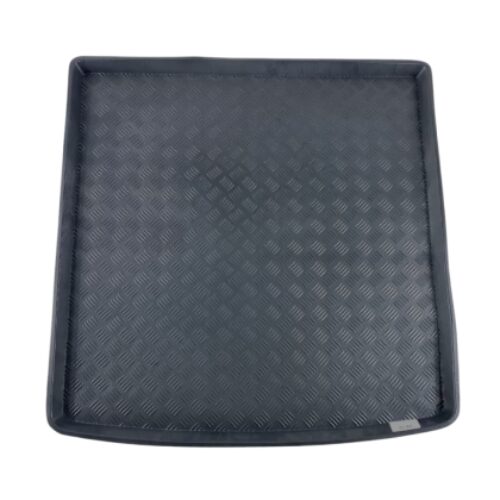 Стелка за багажник за VW Golf VIII (2020+) – Комби (кората на багажника в горно положение)