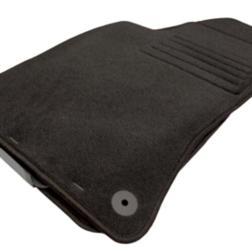 Мокетни стелки за VW Passat B5 (1996-2001) с кръгли щипки